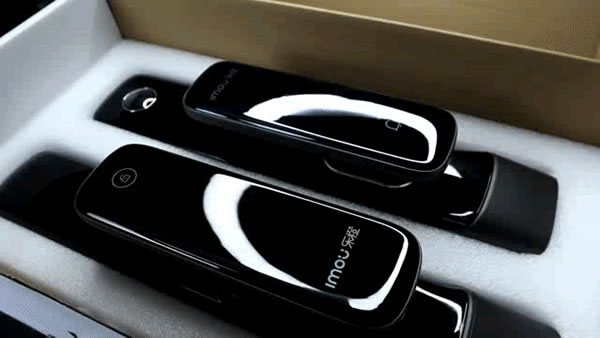 樂橙V8視頻鎖測評：遠程視頻語音和全自動鎖體，家門外安全不擔心