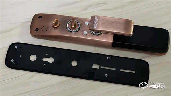 測評 | 金指碼全自動指紋鎖X3：輕奢、時尚、安全