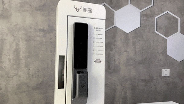 2000檔的全能王，鹿客S30全自動智能門鎖評測