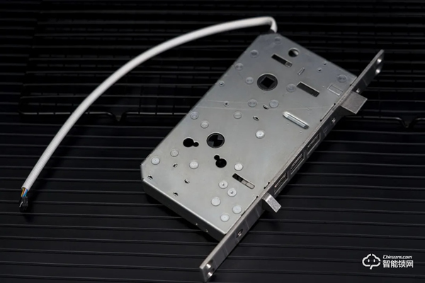 德施曼麒麟R8人臉識別智能鎖靜態(tài)體驗