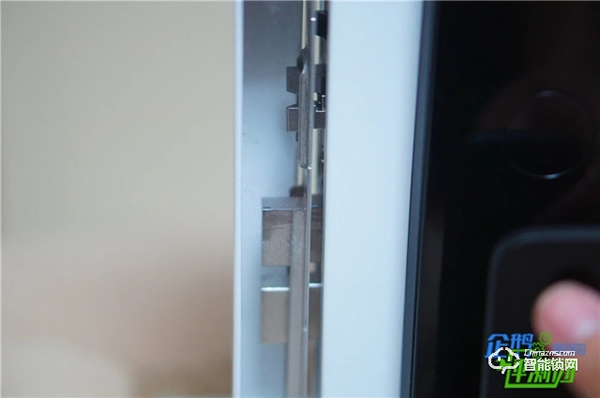 小米全自動智能門鎖評測：開門步驟簡化，一句話就能解鎖