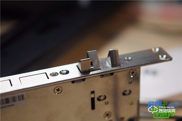 小米全自動智能門鎖評測：開門步驟簡化，一句話就能解鎖