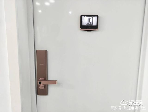 首創行業呼吸燈設計，斑點貓Z3智能指紋鎖實測體驗，顏值擔當者