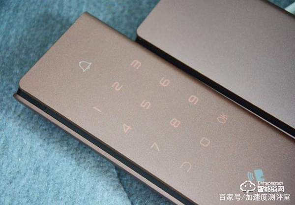 首創行業呼吸燈設計，斑點貓Z3智能指紋鎖實測體驗，顏值擔當者