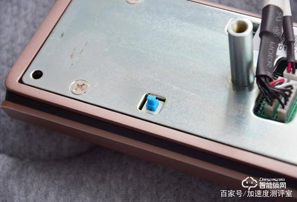 首創行業呼吸燈設計，斑點貓Z3智能指紋鎖實測體驗，顏值擔當者