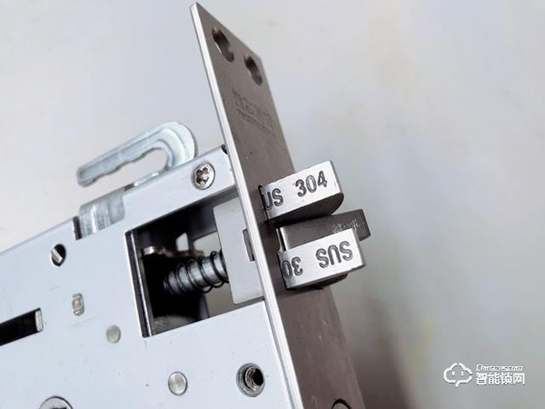 安全防盜智能鎖，實用更安心，小益X6S指紋鎖評測