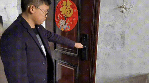 小益E205T指紋鎖，E205全新升級款，讓家更安全開門更便捷