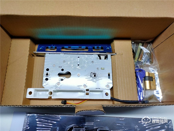 輕租智能鎖真實(shí)測(cè)評(píng)：租的放心，管的省心