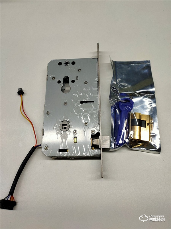 輕租智能鎖真實(shí)測(cè)評(píng)：租的放心，管的省心