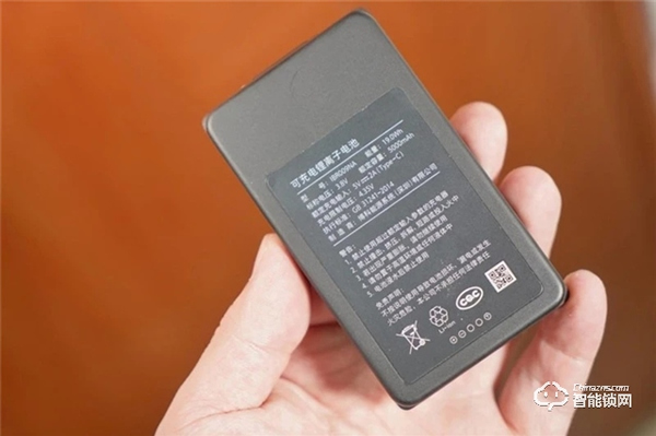 1599元難逢對(duì)手！小米智能門(mén)鎖Pro評(píng)測(cè)：貓眼、門(mén)鈴、攝像頭一步到位