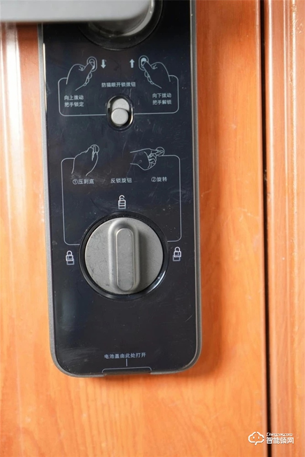 1599元難逢對(duì)手！小米智能門(mén)鎖Pro評(píng)測(cè)：貓眼、門(mén)鈴、攝像頭一步到位