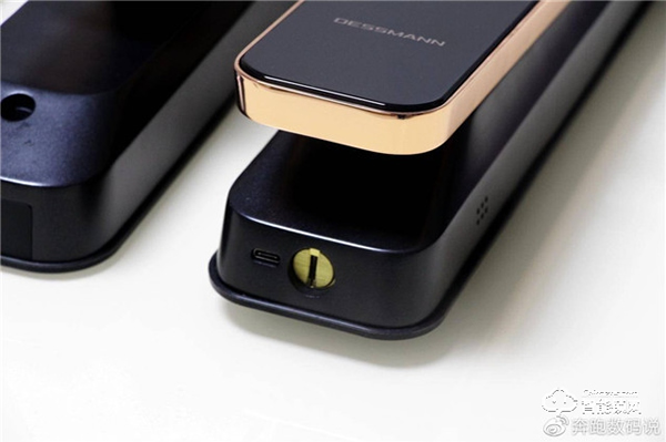 3D人臉識別開門,給家全方位守護:德施曼R8人臉智能鎖體驗 3D人臉識別開門,給家全方位守護:德施曼R8人臉智能鎖體驗