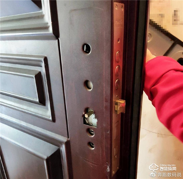 3D人臉識別開門，給家全方位守護：德施曼R8人臉智能鎖體驗