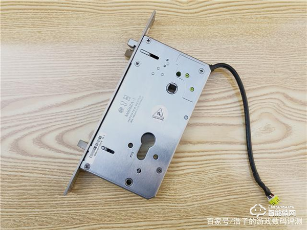 再一次定義智能門鎖-綠米Aqara全屋智能推拉門鎖H100