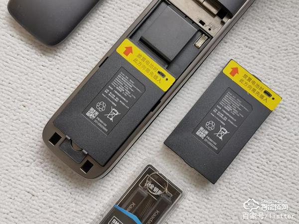 自從裝了帶可視貓眼的智能門(mén)鎖，再也不用擔(dān)心女朋友一個(gè)人在家了