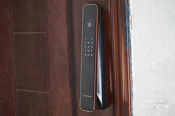 安全等級高，支持人臉識別、假鎖報警，德施曼R8智能鎖評測