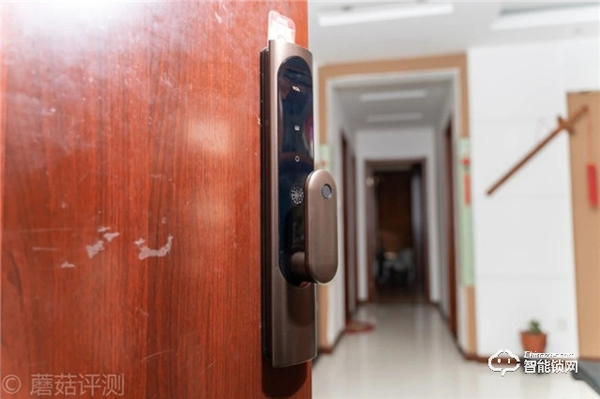 雙芯雙電機，開門更便捷，自動上鎖更放心！TCL指紋智能鎖K6C評測