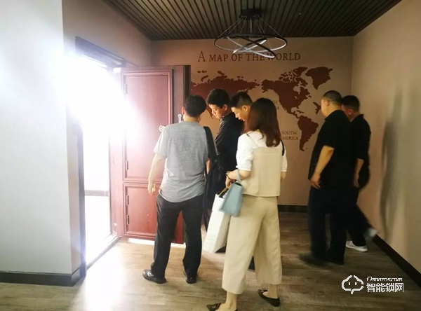 楊格鎖業(yè):一生只做一件事,專心做好智能鎖 | 2019中國建博葵花獎調(diào)研團走訪實錄 楊格鎖業(yè):一生只做一件事,專心做好智能鎖 | 2019中國建博葵花獎調(diào)研團走訪實錄