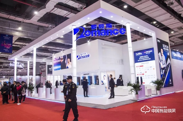 羅曼斯“高調”亮相2019上海建博會,實力引領行業升級! 羅曼斯“高調”亮相2019上海建博會,實力引領行業升級!