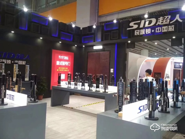 廣州建博會首秀 | 超人智能鎖攜全品類驚艷亮相，掀起熱潮！