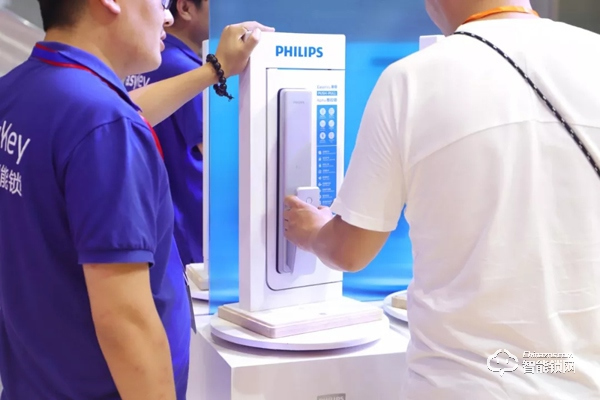 飛利浦智能鎖“搶鏡”建博會，新品首秀，驚艷廣州
