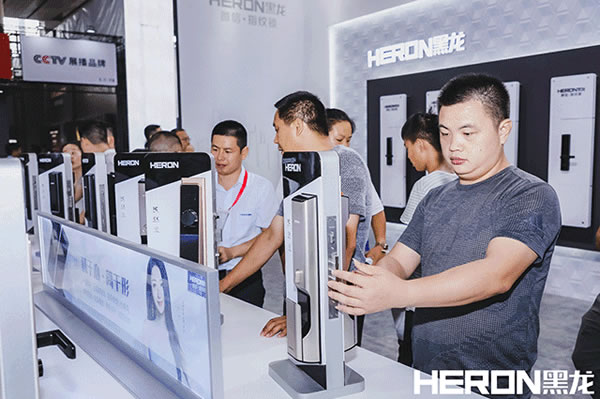 2019中國（廣州）建博會，黑龍攜新品驚艷亮相，引領品質生活新奢享