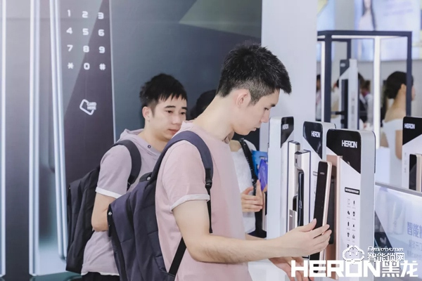 2019中國(廣州)建博會,黑龍攜新品驚艷亮相,引領品質生活新奢享 2019中國(廣州)建博會,黑龍攜新品驚艷亮相,引領品質生活新奢享