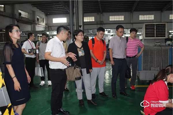 中國智能鎖行業考察行之走進櫻花指紋鎖 中國智能鎖行業考察行之走進櫻花指紋鎖