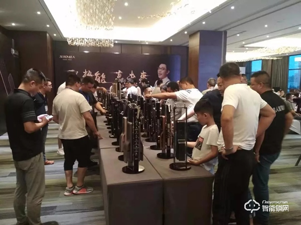 新品X1訂單火爆，超人智能鎖高峰論壇——河南站圓滿成功
