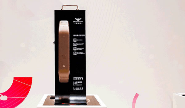 開門“新姿勢” 商湯3D人臉識別智能門鎖解決方案來了