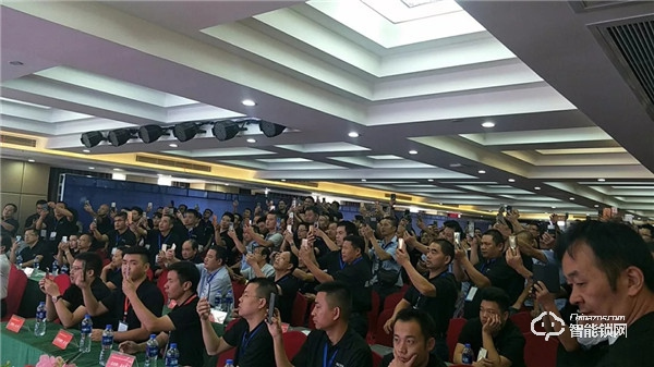 30多家主流媒體競(jìng)相報(bào)道,超人新品發(fā)布會(huì)長沙站這一次贏得漂亮 30多家主流媒體競(jìng)相報(bào)道,超人新品發(fā)布會(huì)長沙站這一次贏得漂亮