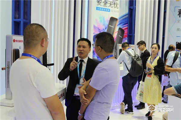 直擊安博會(huì) | 櫻花指紋鎖展會(huì)現(xiàn)場(chǎng)精彩瞬間 直擊安博會(huì) | 櫻花指紋鎖展會(huì)現(xiàn)場(chǎng)精彩瞬間