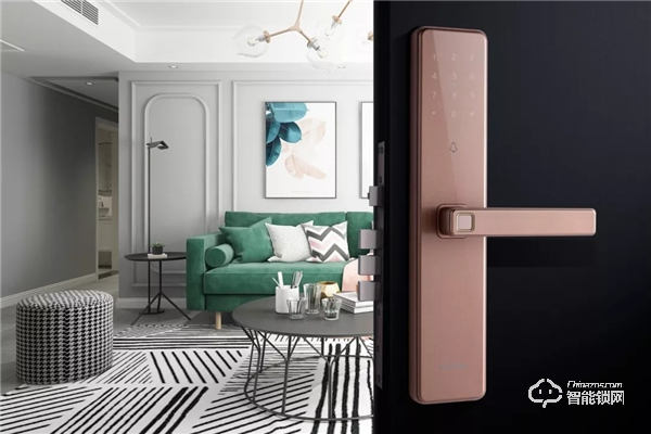 智能建筑行業(yè)的“奧斯卡”典禮，匯泰龍連續(xù)三年蟬聯(lián)“十大智能鎖品牌獎(jiǎng)”