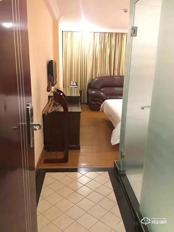 熱烈祝賀:惠州淡水鑫元閣林酒店智能門鎖調試安裝完成! 熱烈祝賀:惠州淡水鑫元閣林酒店智能門鎖調試安裝完成!