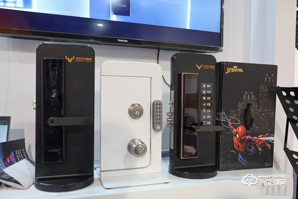 CES鹿客秀:新門鎖似保險箱 智能貓眼大屏震撼 CES鹿客秀:新門鎖似保險箱 智能貓眼大屏震撼