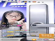 抖音直播新玩法,頂固安全門鎖這波操作很贊!