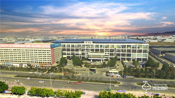 永康市工業(yè)大會(huì)隆重召開(kāi),王力榮獲國(guó)家級(jí)綠色工廠等三項(xiàng)殊榮 永康市工業(yè)大會(huì)隆重召開(kāi),王力榮獲國(guó)家級(jí)綠色工廠等三項(xiàng)殊榮