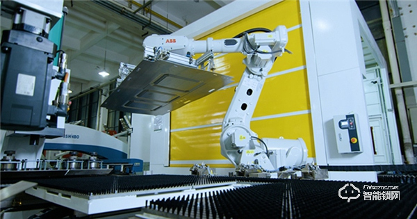 永康市工業(yè)大會(huì)隆重召開(kāi),王力榮獲國(guó)家級(jí)綠色工廠等三項(xiàng)殊榮 永康市工業(yè)大會(huì)隆重召開(kāi),王力榮獲國(guó)家級(jí)綠色工廠等三項(xiàng)殊榮