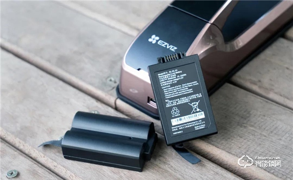 螢石視頻鎖,雙鋰電池供電,詮釋一款好智能鎖該有的續(xù)航能力 螢石視頻鎖,雙鋰電池供電,詮釋一款好智能鎖該有的續(xù)航能力