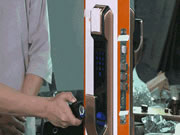 擁有一臺通過12萬次開關試驗的三星智能鎖，是一種怎樣的安心體驗？