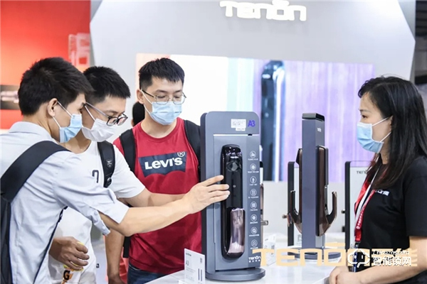 瘋狂打call丨亞太天能再獲殊榮，燃爆中國(guó)建博會(huì)