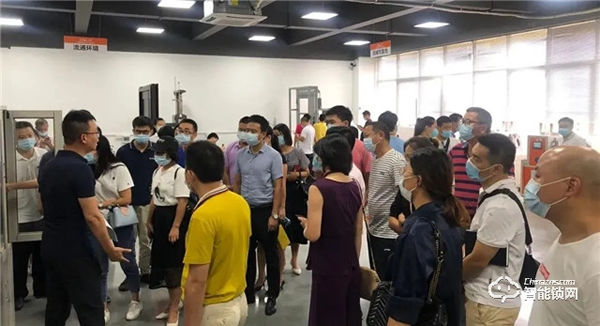 CSLP榮獲“2020年中山質量標桿企業”,熱情接待市監局質量學習考察團 CSLP榮獲“2020年中山質量標桿企業”,熱情接待市監局質量學習考察團