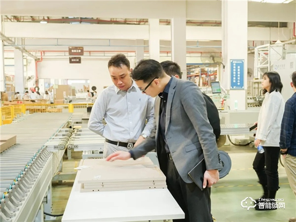 強強聯合,共創輝煌 | 龍湖地產高層到訪頂固,共謀未來深度發展 強強聯合,共創輝煌 | 龍湖地產高層到訪頂固,共謀未來深度發展