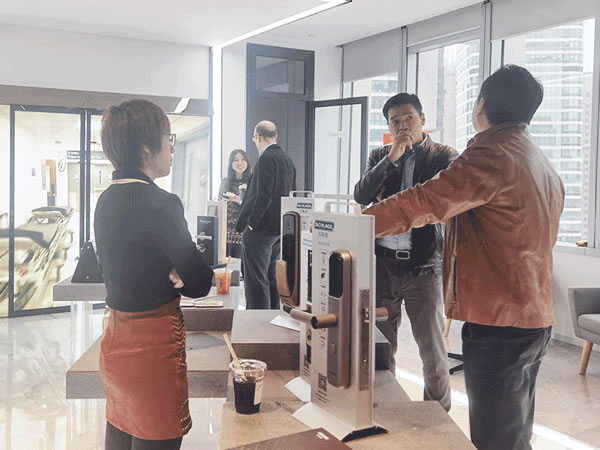 安朗杰民用經(jīng)銷商研討會圓滿成功 安朗杰民用經(jīng)銷商研討會圓滿成功