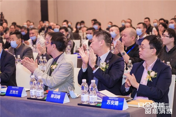 飛利浦智能鎖再獲殊榮:全國(guó)智能鎖行業(yè)質(zhì)量提升行動(dòng)示范企業(yè) 飛利浦智能鎖再獲殊榮:全國(guó)智能鎖行業(yè)質(zhì)量提升行動(dòng)示范企業(yè)