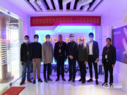 財信地產集團領導一行蒞臨櫻花智能鎖參觀考察