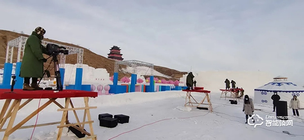 楊格智能鎖贊助戶外真人秀《勇者向前沖》,春節(jié)期間登錄多家衛(wèi)視 楊格智能鎖贊助戶外真人秀《勇者向前沖》,春節(jié)期間登錄多家衛(wèi)視