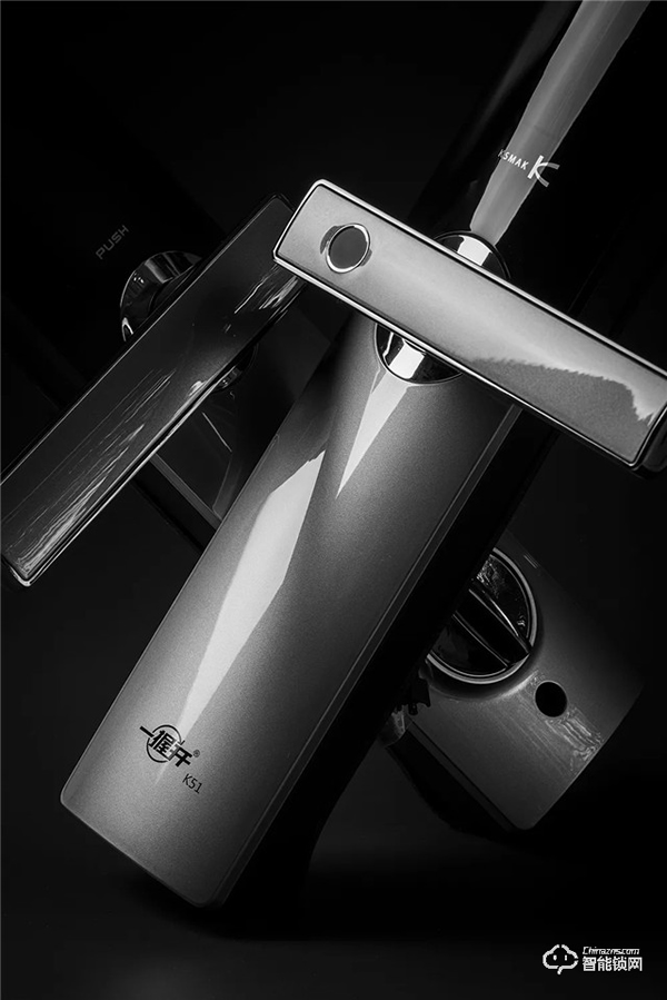 喜訊!金指碼K51榮獲“安全性能優質產品獎” 喜訊!金指碼K51榮獲“安全性能優質產品獎”