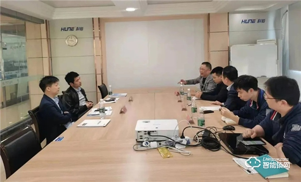 初到科技領(lǐng)導(dǎo)一行蒞臨科裕智能鎖參觀交流