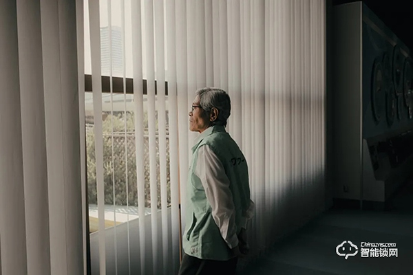 飛利浦智能鎖,讓居家養老更安全、更便捷,子女更安心 飛利浦智能鎖,讓居家養老更安全、更便捷,子女更安心